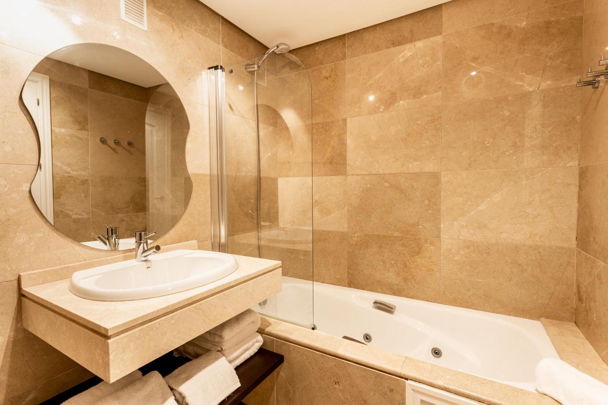 Duquesa Village Property مانيلفا المظهر الخارجي الصورة